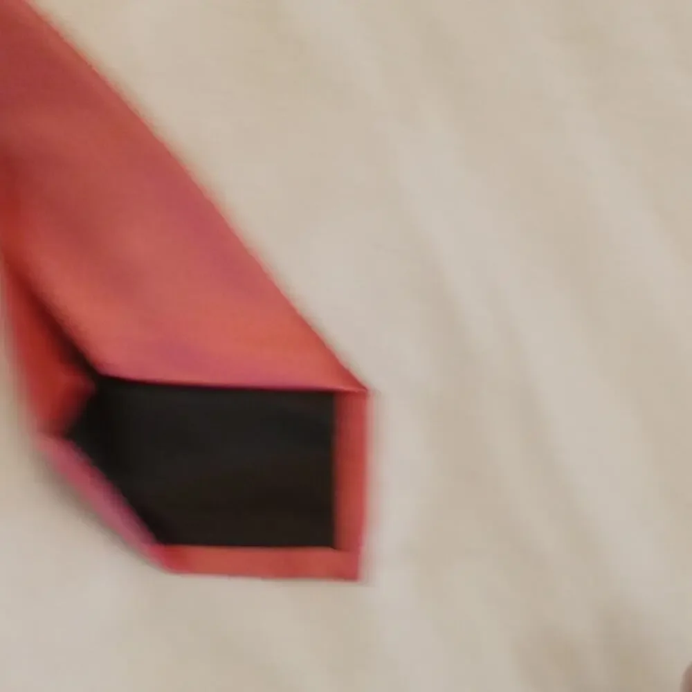 Apt 9 Men's Elegant Pink Satin Tie.